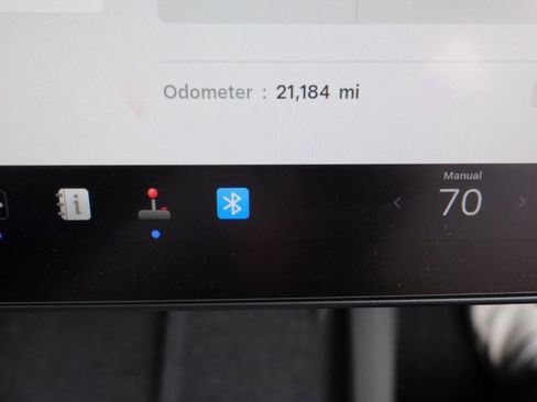 Used 2024 Tesla Model Y Long Range image 19