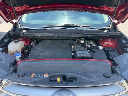 Used 2017 Ford Edge SEL w/ Equipment Group 201A AWD/4WD image 29