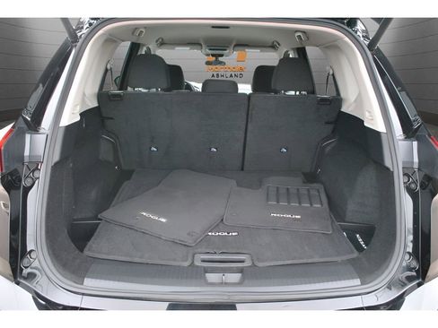 Used 2025 Nissan Rogue SV AWD/4WD image 27