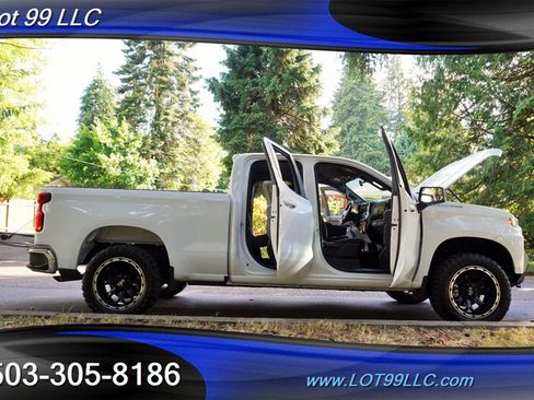 Used 2020 Chevrolet Silverado 1500 LT w/ Trailering Package AWD/4WD image 29