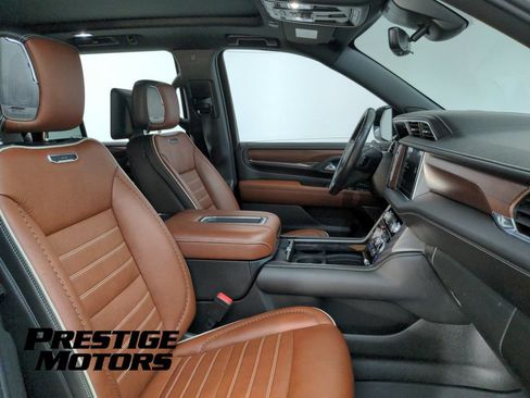 Used 2023 GMC Yukon Denali Ultimate AWD/4WD image 28