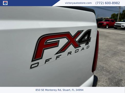 Used 2016 Ford F250 Lariat w/ Lariat Ultimate Package AWD/4WD image 12