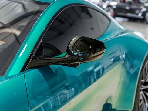 Used 2025 Aston Martin V8 Vantage Coupe RWD image 14
