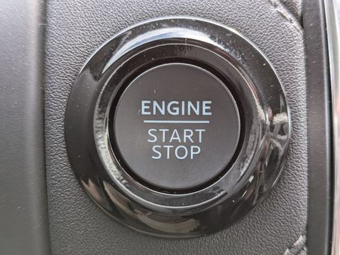 Used 2025 Ford Expedition Platinum AWD/4WD image 29