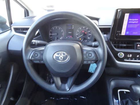 Used 2023 Toyota Corolla LE FWD image 11