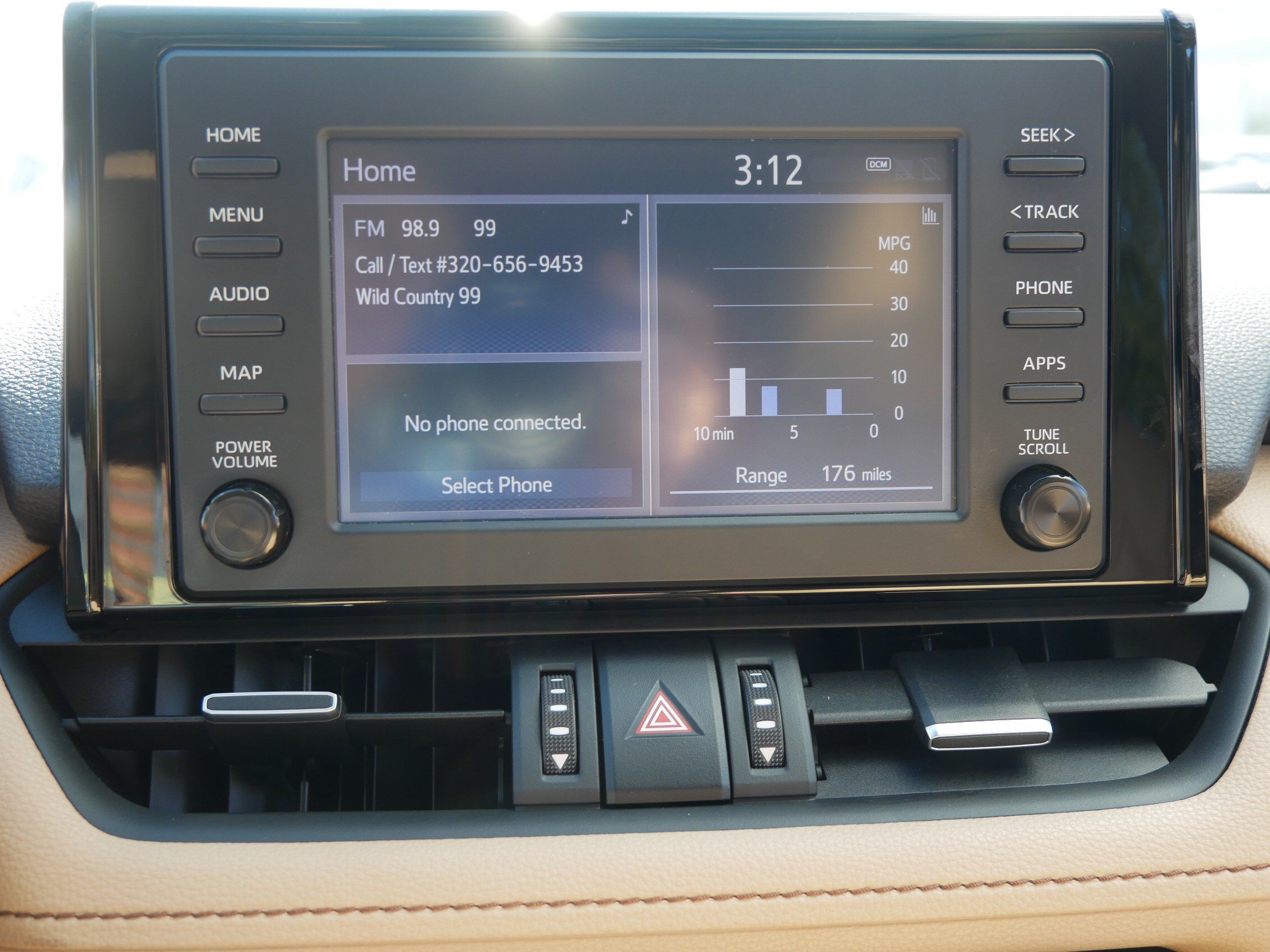 Used 2019 Toyota RAV4 XLE Premium w/ Cold Weather Package AWD/4WD image 25