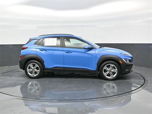 Used 2022 Hyundai Kona SEL w/ Convenience Package image 8