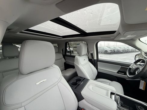 New 2026 Ford Expedition Max Platinum w/ Driver's Package image 33