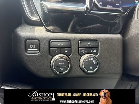Used 2024 Chevrolet Silverado 1500 LT AWD/4WD image 19