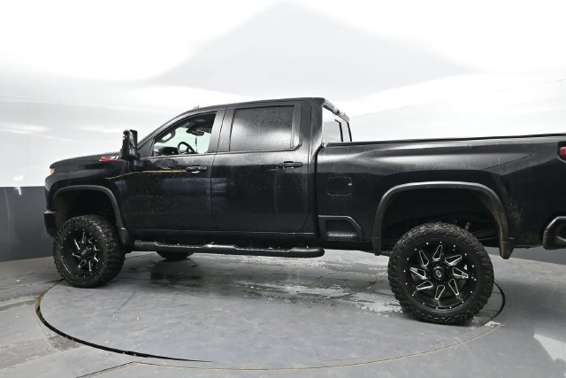 Used 2021 Chevrolet Silverado 2500 LTZ w/ LTZ Plus Package AWD/4WD image 8