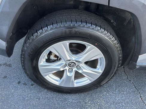 Certified 2019 Toyota RAV4 XLE image 18