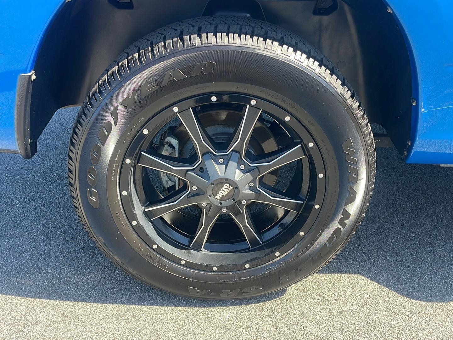 Used 2018 RAM 1500 Sport w/ Hydro Blue Sport Package AWD/4WD image 33