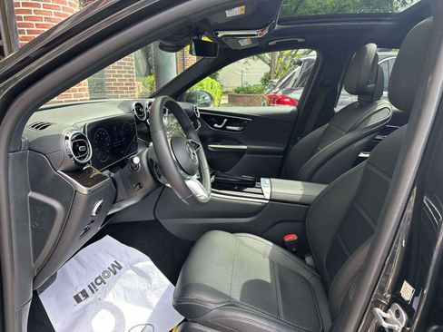 Certified 2023 Mercedes-Benz GLC 300 4MATIC image 17