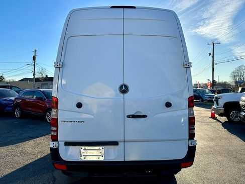 Used 2015 Mercedes-Benz Sprinter 3500 image 6