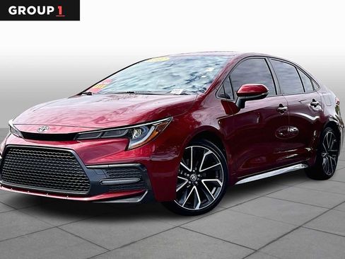 Used 2022 Toyota Corolla SE image 1
