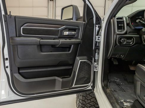 Used 2026 RAM 2500 Laramie AWD/4WD image 35