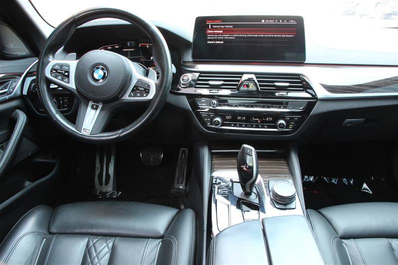 Used 2023 BMW M550i xDrive AWD/4WD image 17