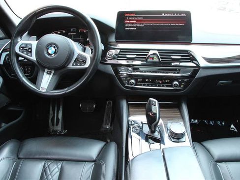 Used 2023 BMW M550i xDrive AWD/4WD image 17