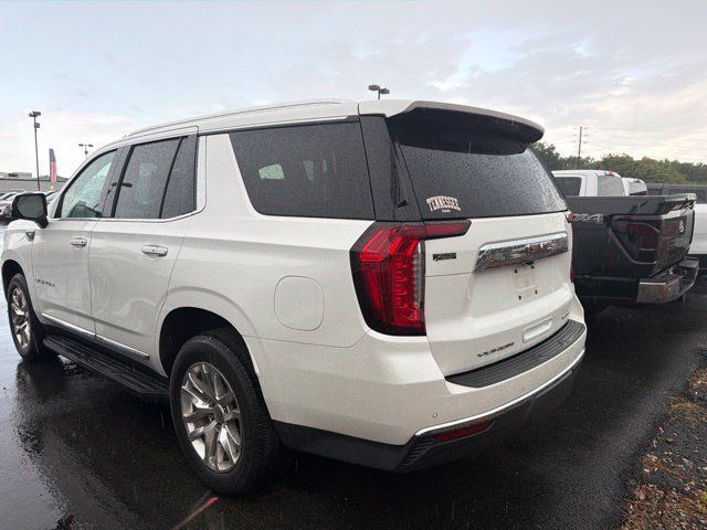 Used 2022 GMC Yukon SLT w/ SLT Premium Package AWD/4WD image 4