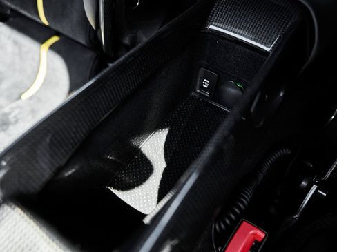 Used 2021 Ferrari SF90 Stradale AWD/4WD image 62