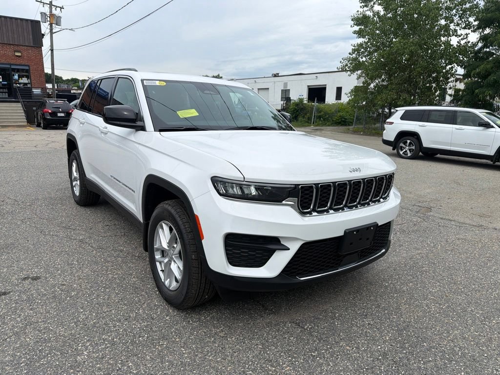 New 2026 Jeep Grand Cherokee Laredo X AWD/4WD image 7