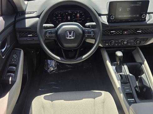 Certified 2025 Honda Accord SE image 13
