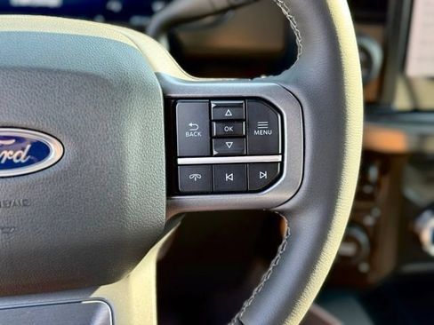 Used 2026 Ford F450 Lariat w/ Lariat Premium Package AWD/4WD image 32