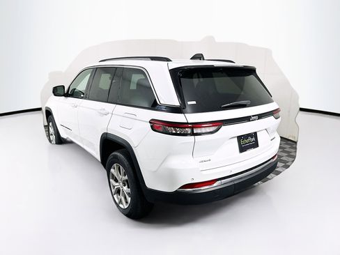 Used 2023 Jeep Grand Cherokee Limited AWD/4WD image 5