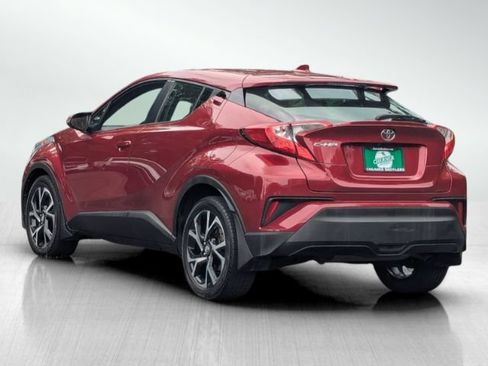 Used 2018 Toyota C-HR XLE FWD image 5