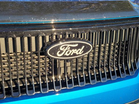 Used 2025 Ford Maverick Lobo image 5