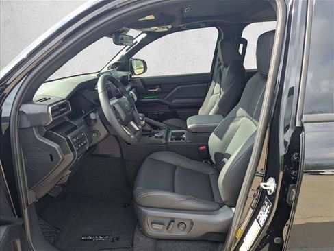 New 2025 Toyota 4Runner Limited image 4