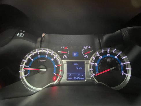 Used 2016 Toyota 4Runner Limited RWD image 10