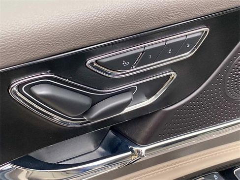 Used 2023 Lincoln Corsair FWD image 15