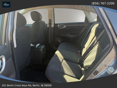 Used 2019 Nissan Sentra SR FWD image 12
