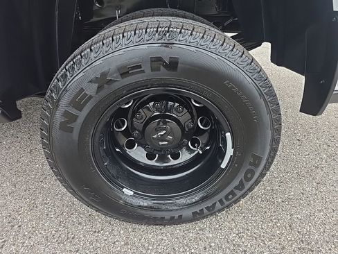 New 2026 RAM 3500 Big Horn AWD/4WD image 10