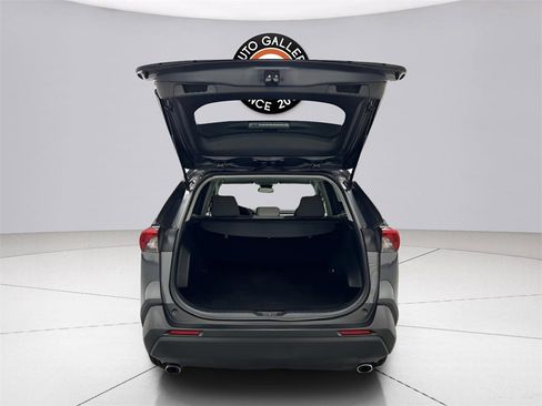Used 2019 Toyota RAV4 XLE image 21