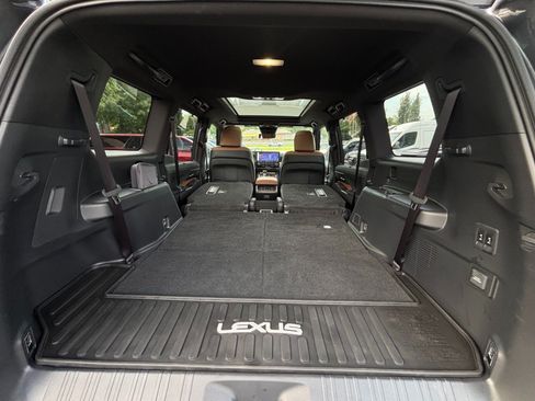 Used 2026 Lexus GX 550 w/ Accessory Package (2T) AWD/4WD image 48