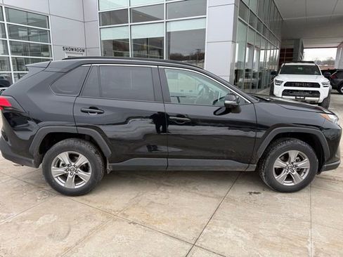 Used 2025 Toyota RAV4 XLE image 8