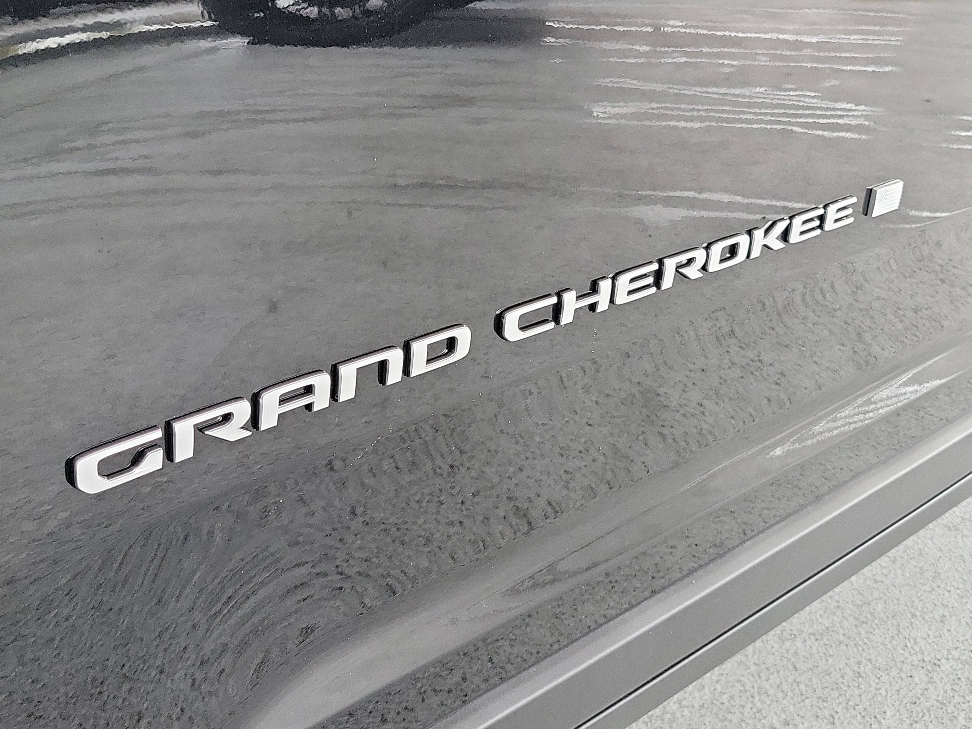 New 2026 Jeep Grand Cherokee L Limited w/ Trailer Tow Package AWD/4WD image 7