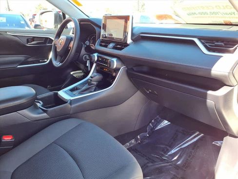 Certified 2025 Toyota RAV4 LE image 22