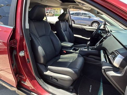Used 2020 Subaru Outback Limited AWD/4WD image 40