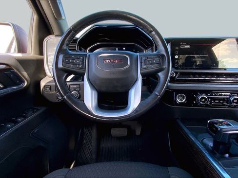 Used 2022 GMC Sierra 1500 Elevation RWD image 6