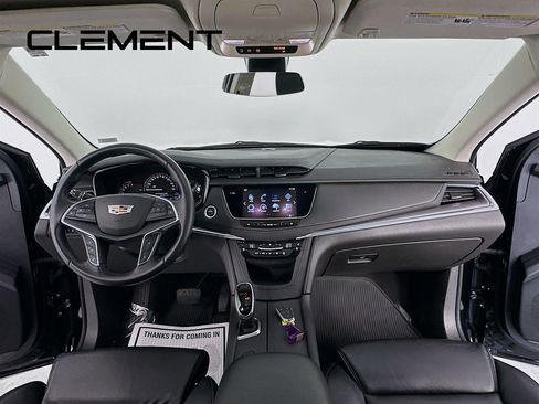 Used 2017 Cadillac XT5 Premium Luxury image 11