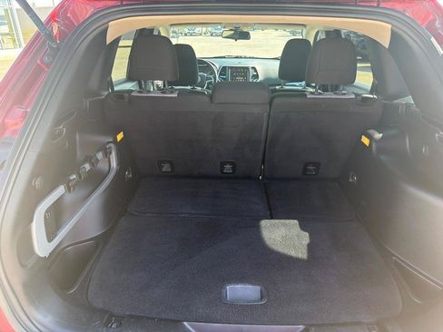 Used 2014 Jeep Cherokee Latitude w/ Cold Weather Group AWD/4WD image 12