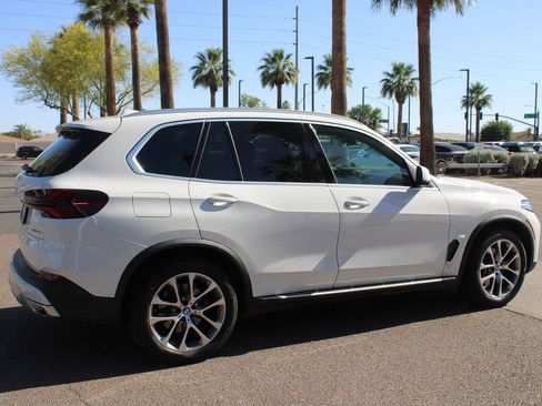 Used 2026 BMW X5 xDrive40i AWD/4WD image 8
