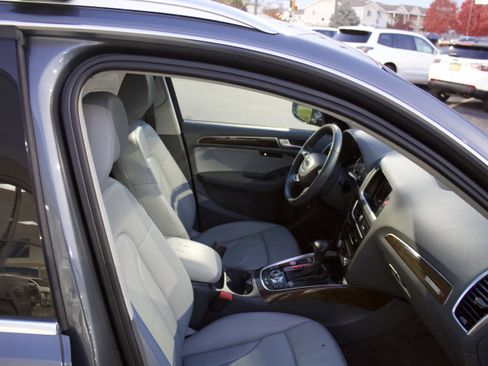 Used 2017 Audi Q5 2.0T Premium Plus w/ Technology Package image 38