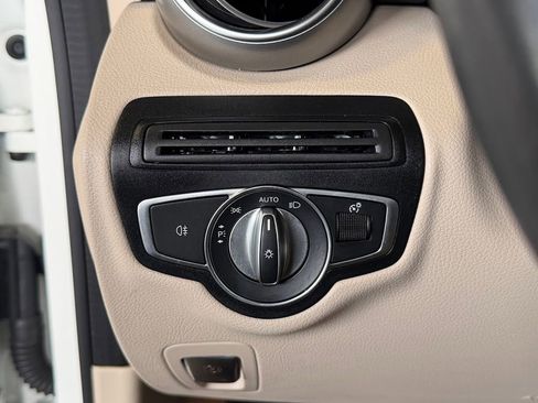 Used 2023 Mercedes-Benz C 300 4MATIC Cabriolet image 31