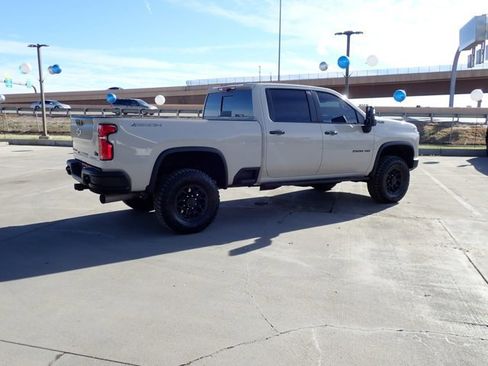 Used 2026 Chevrolet Silverado 2500 ZR2 w/ ZR2 Bison Edition image 4