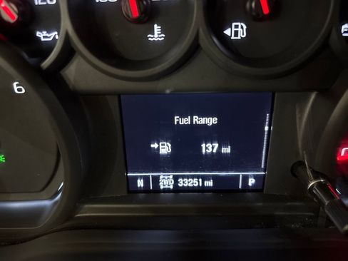 Used 2023 Chevrolet Silverado 1500 Custom image 16