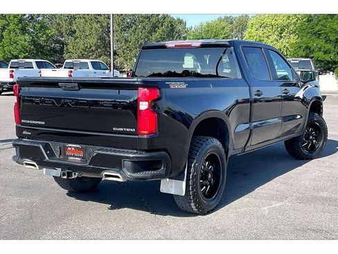 Used 2021 Chevrolet Silverado 1500 Custom Trail Boss AWD/4WD image 15